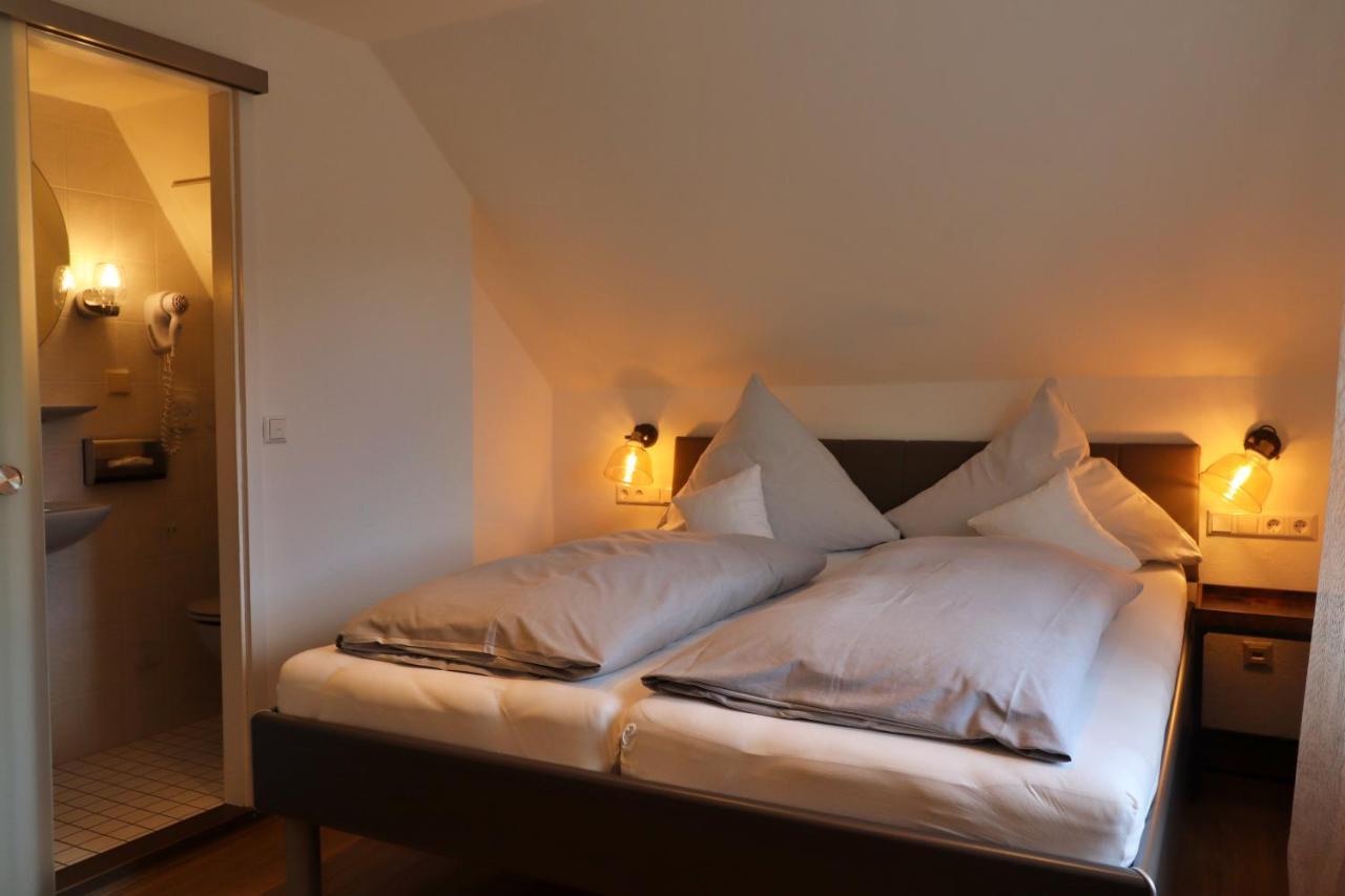 Hotel Zur Post Klotten Eksteriør bilde