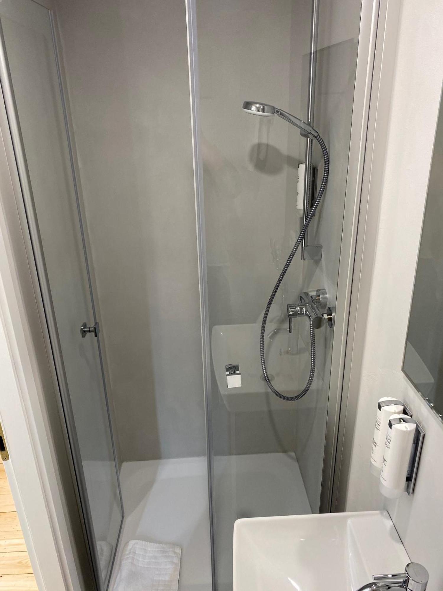 Hotel Zur Post Klotten Rom bilde